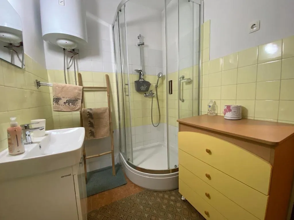 2 Bedroom Apartment/Parking/Market Split Apartamento